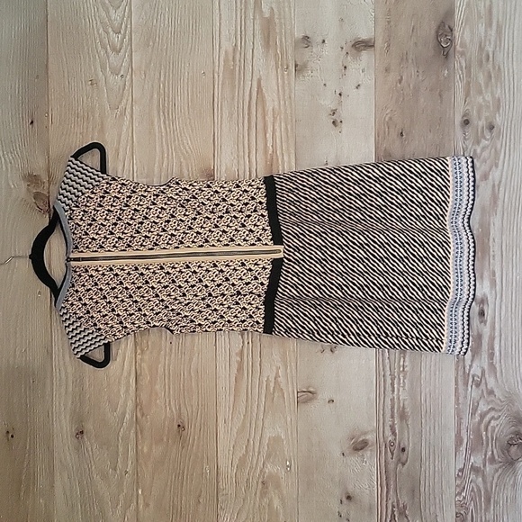 Nanette Lepore Black, Gray, and Tan Wool Sweater Dress Size XSmall - Picture 5 of 6